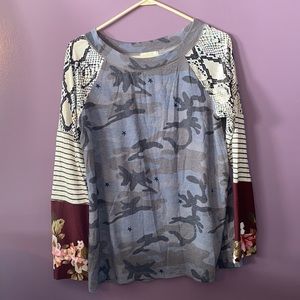 Unique long sleeve shirt by Oddy.